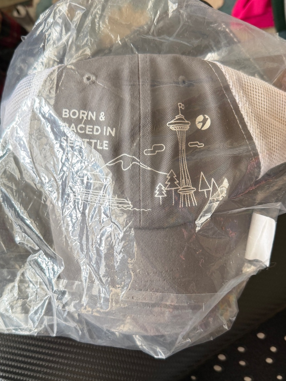 NWT Oiselle Cotton blend Grey and White Seattle Graphic Trucker Hat